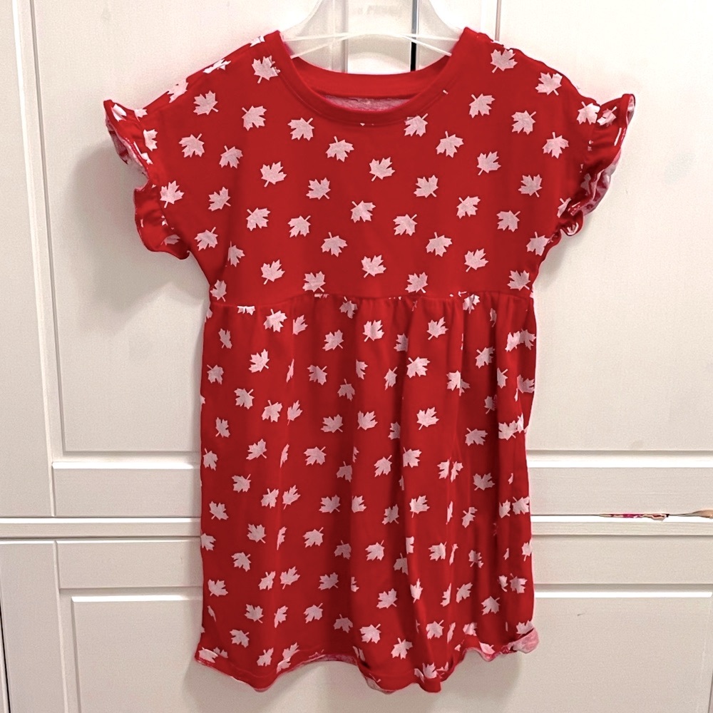 🎁FREE IN A BUNDLE🎁Old Navy Canada dress 5T